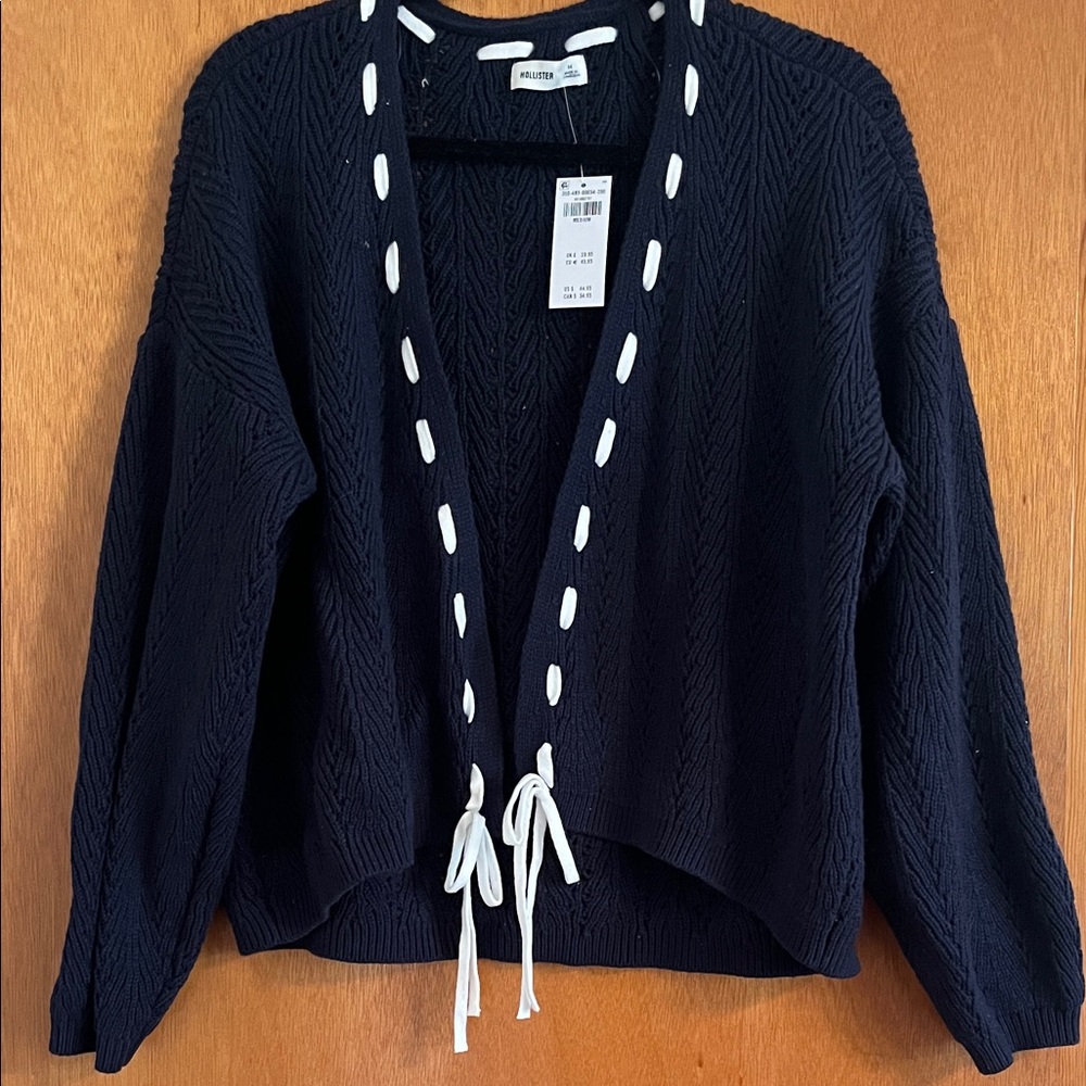 Hollister navy sweater NWT